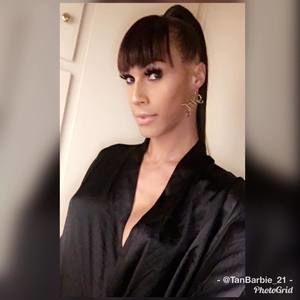 Meet your Posher, Layla